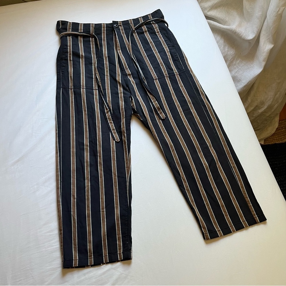 THE GREAT navy brown striped belted wide straight leg cropped pants